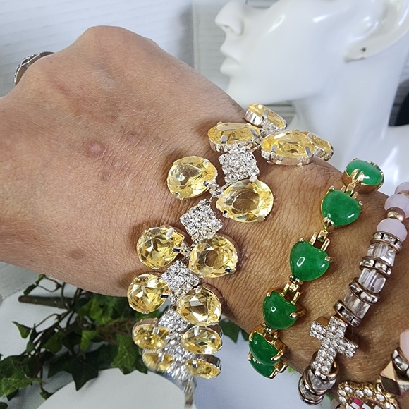 Glam Yellow Sapphire Color Teardrop and Clear Bracelet New - Picture 4 of 6